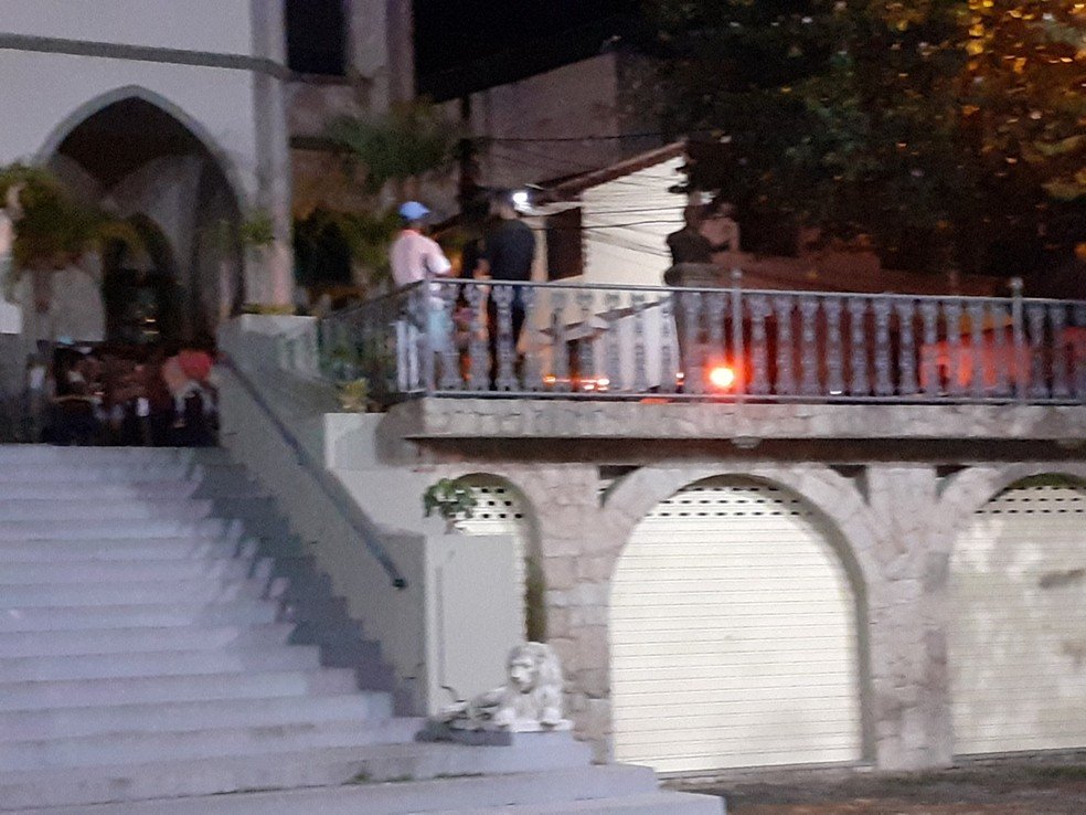 Duplo homicídio seguido de suicídio deixa Bom Jardim de luto 1 O crime aconteceu próximo a Igreja Matriz Nossa Senhora da Conceição, que fica no centro de Bom Jardim