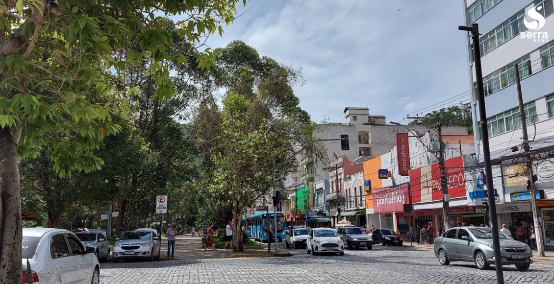 Movimentação no Centro de Nova Friburgo - Região Serrana do Rio de Janeiro