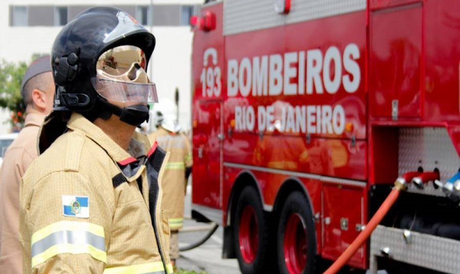 Bombeiros RJ: concurso com 3 mil vagas temporárias e 300 efetivas
