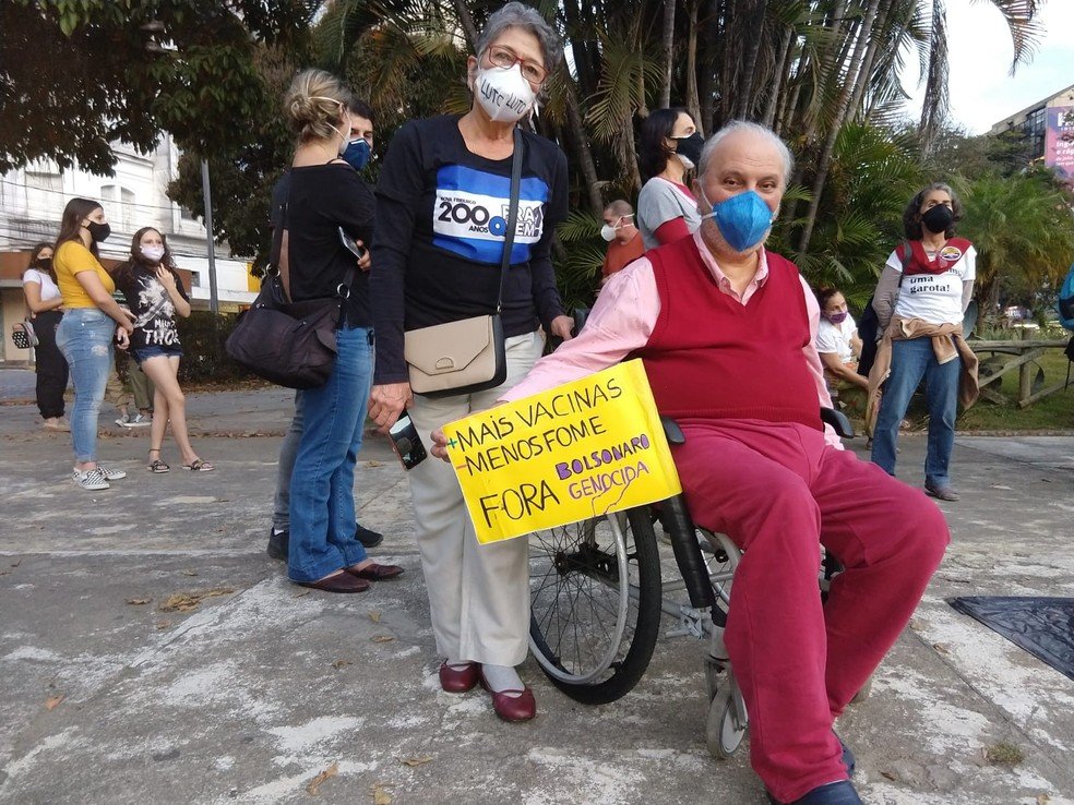Governo Bolsonaro é alvo de manifestações em Petrópolis e Nova Friburgo 1 manifestacao friburgo