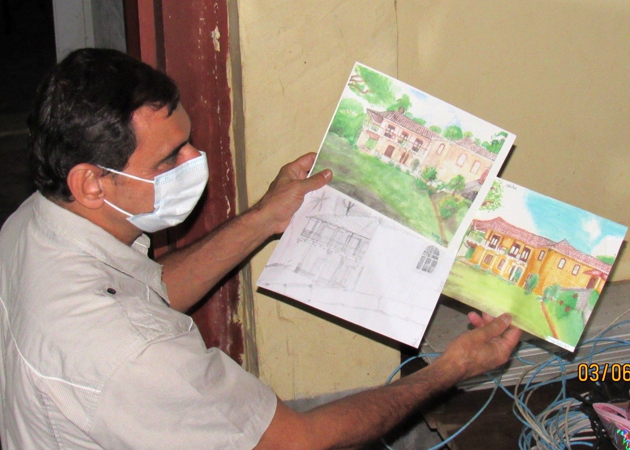 Dono da Fazenda Sant’Ana recebe alunos de Cantagalo em passeio cultural 1 Dono da Fazenda Santa'Ana adora desenhos dos alunos de Cantagalo