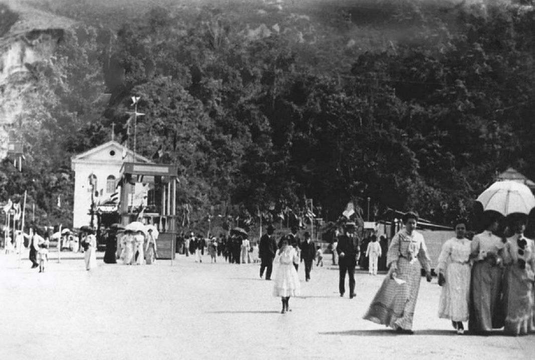 Procissão, comida, sanfona e cavalhada: as festas religiosas no passado 4 Nova Friburgo cerca de 1905. Acervo Castro.