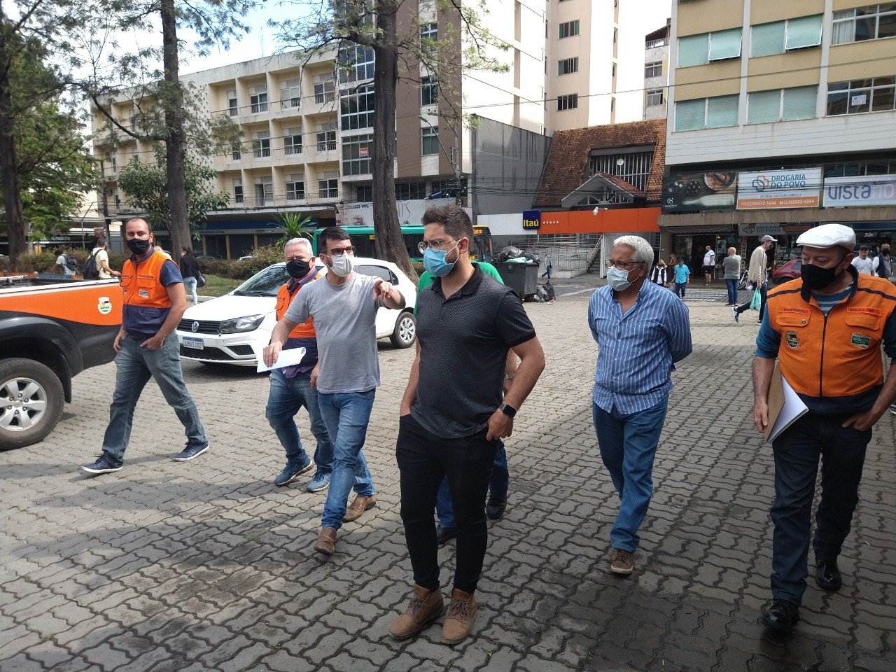 Força-tarefa visa a desobstrução de bueiros e grelhas em Nova Friburgo 1 Força-tarefa visa a desobstrução de bueiros e grelhas em Nova Friburgo