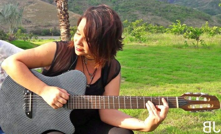 Cantora de São Fidélis faz vaquinha virtual para tratar mieloma múltiplo
