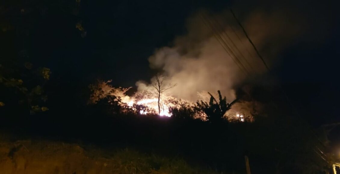 Incêndio criminoso consome grande área de pastoreio em Cantagalo