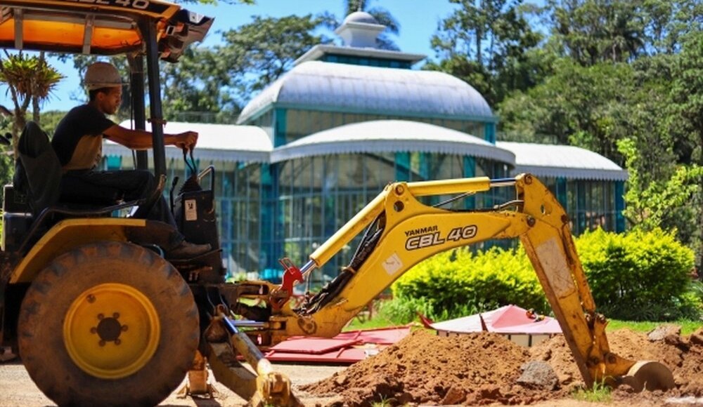 Trabalho arqueológico no Palácio de Cristal encontra mais de 2 mil peças históricas