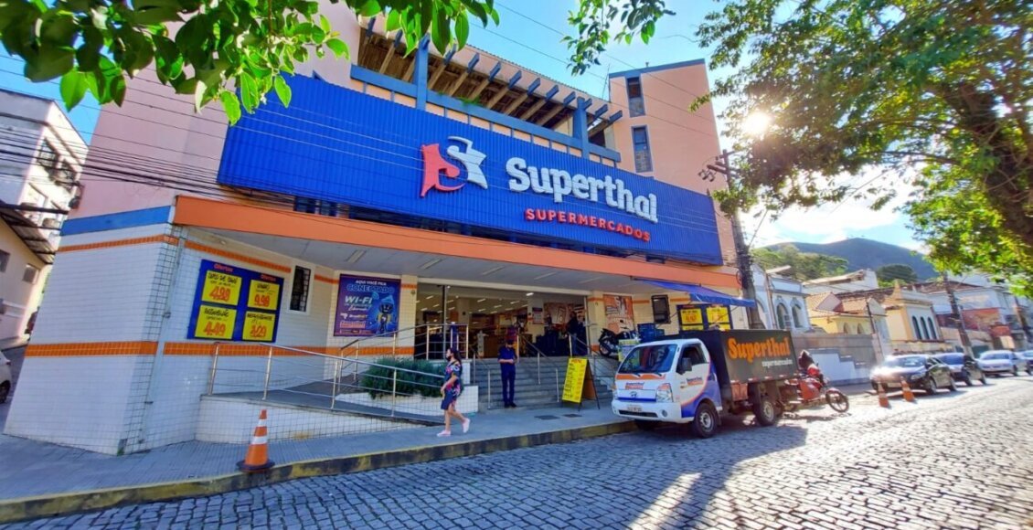 Rede de supermercados Superthal promove lançamento de nova marca