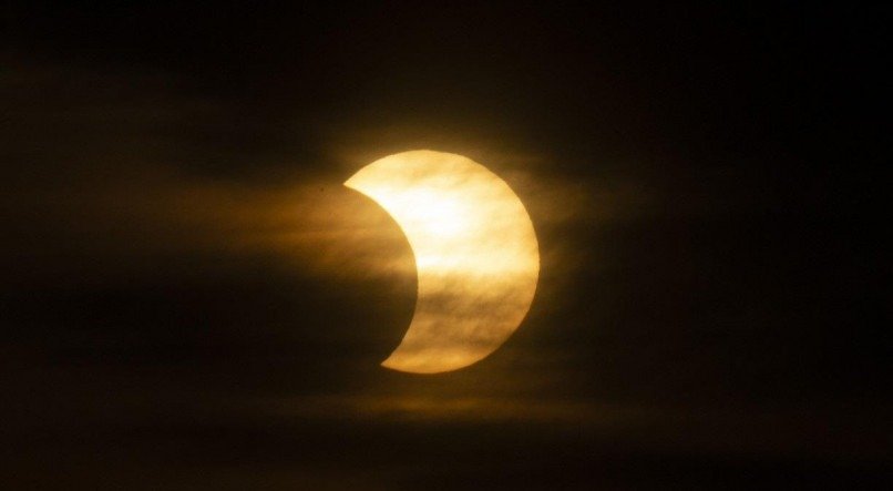 Eclipse parcial lunar mais longo do século será visto nesta semana