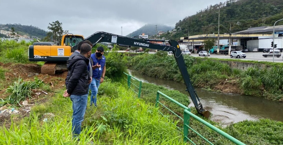 Programa Limpa Rio tem início no Rio Bengalas em Nova Friburgo