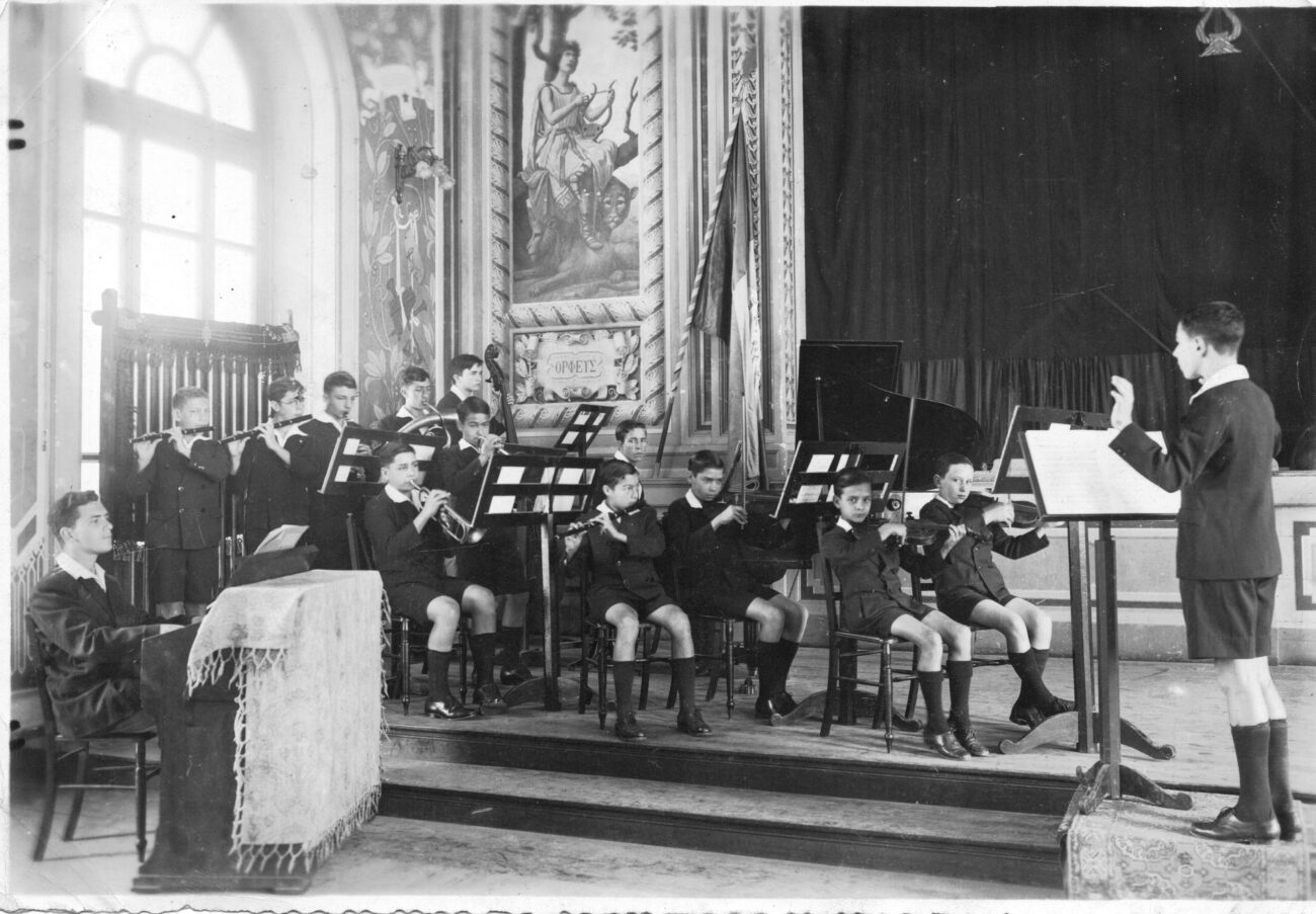 Apresentação musical na peça teatral, 1938. Acervo Colégio Anchieta