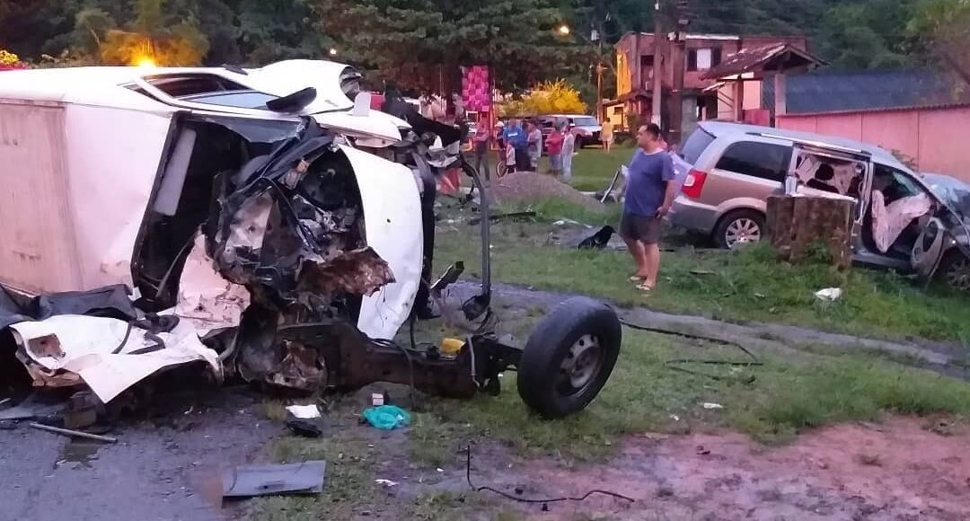 Grave acidente envolvendo moradores de Cordeiro deixa mortos em Guapimirim