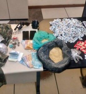 'Operação Vale Vermelho' desarticula grupos de traficantes em Itaperuna 1 Operação Vale Vermelho desarticula grupos de traficantes em Itaperuna