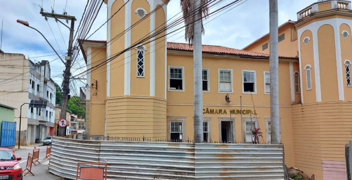 Começam as obras de reforma do prédio histórico da Câmara de Cantagalo