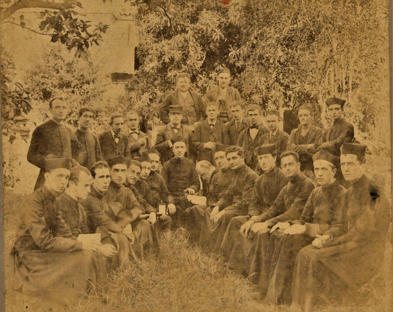 Imigração Italiana na Serra Fluminense 13 A maioria dos padres do Anchieta eram italianos. Acervo Colégio Anchieta
