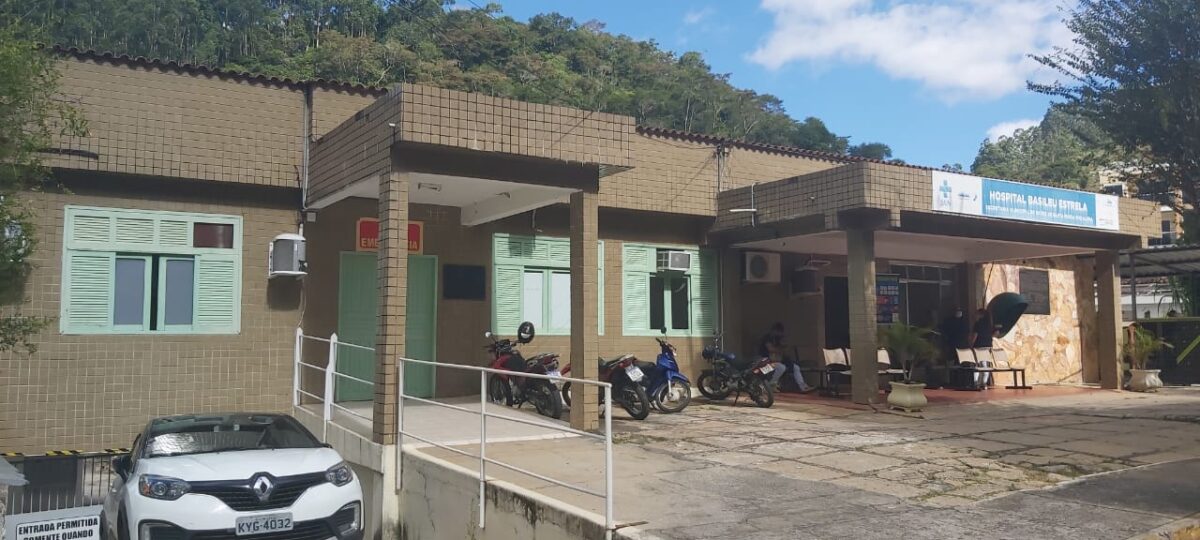 José Nolte: o padre que trocava a batina por um macacão 1 Portas e janelas do hospital feitas na serraria da Igreja.
