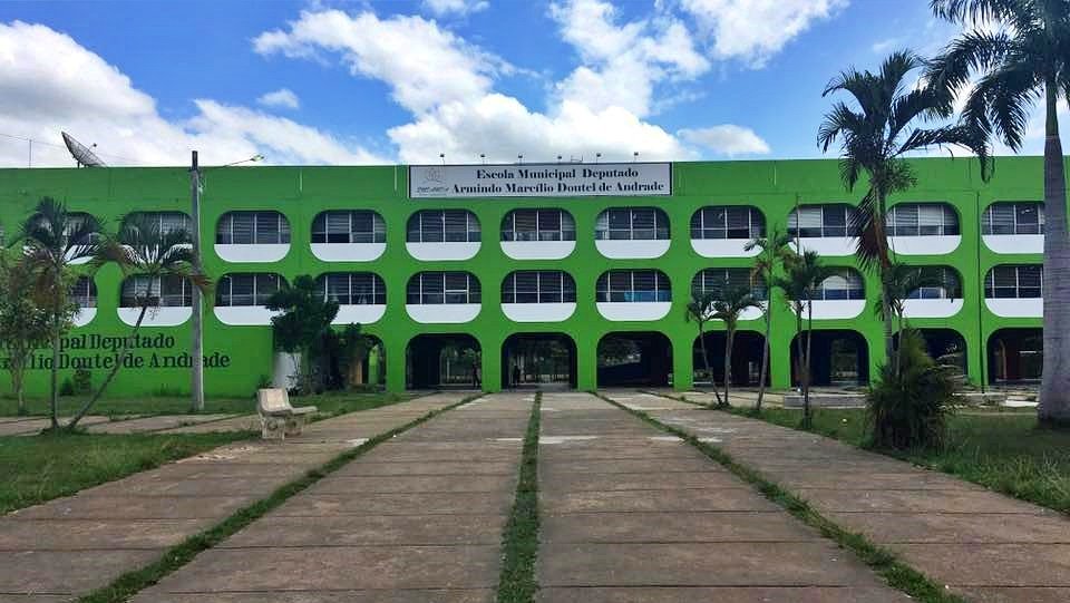 Professora é agredida dentro de sala por mãe de aluno em Pádua