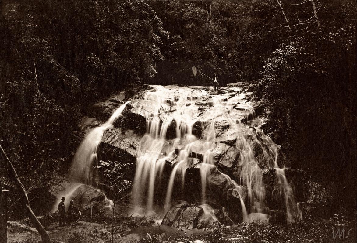 Passagens da princesa Isabel em Cantagalo e Nova Friburgo 4 Cascata Pinel, lugar de passeio de veranistas no século 19. Acervo Instituto Moreira Sales.