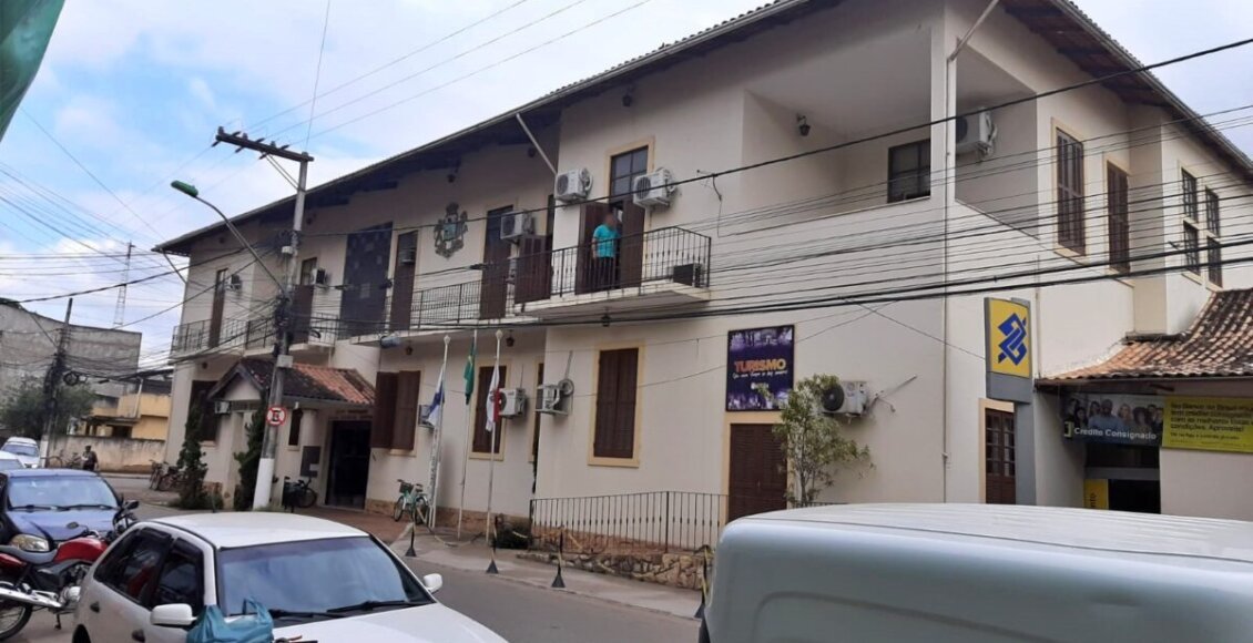 Suspeitos de integrar quadrilha de golpistas são presos na Prefeitura de Macuco