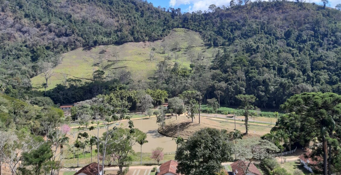 Fazenda da Cachoeira do Amparo no distrito de Amparo.