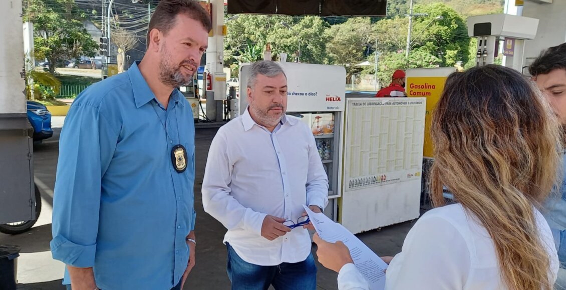 Procon fiscaliza postos para garantir redução de preço em Nova Friburgo