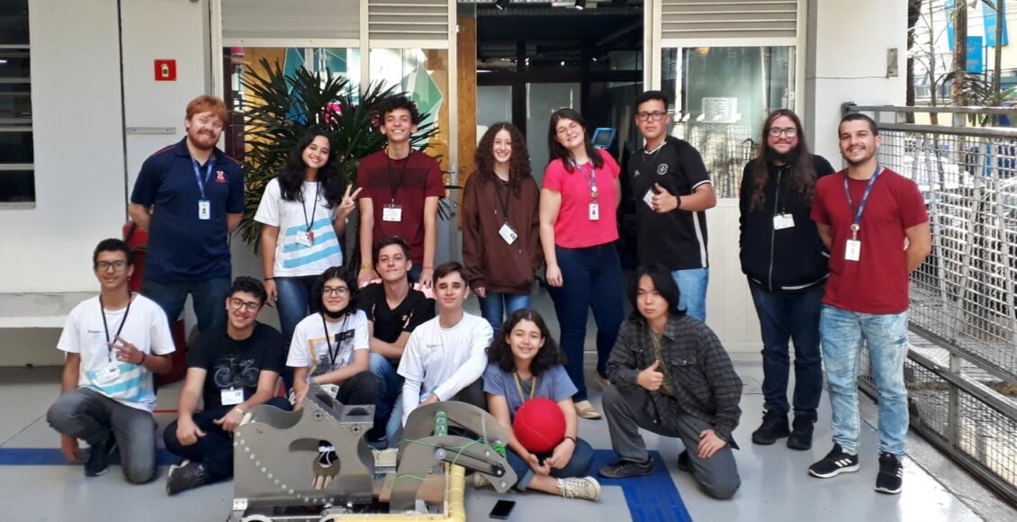 Alunos de Friburgo representam o estado em torneio internacional de robótica