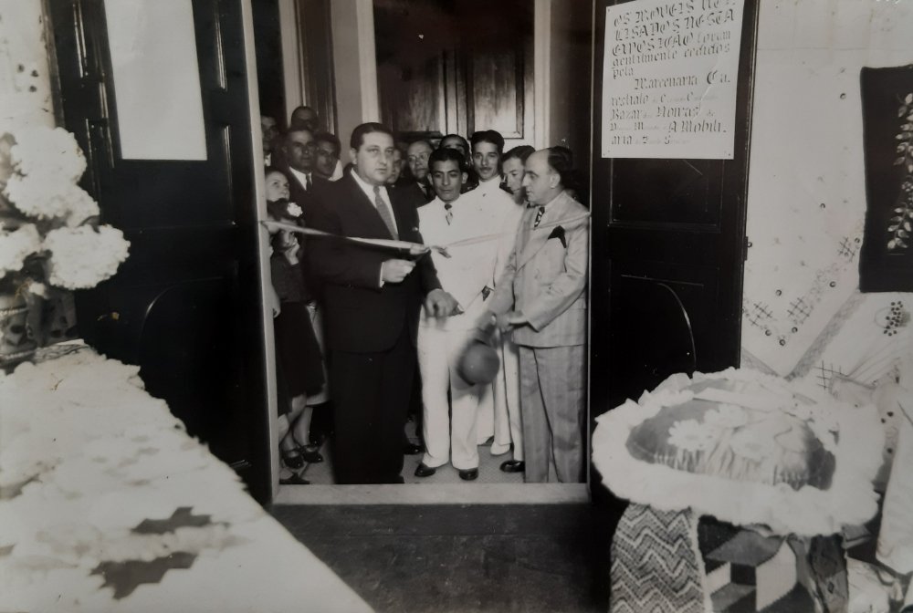 Dante Laginestra: o prefeito de Nova Friburgo na era Getúlio Vargas 5 Dante Laginestra inaugura uma exposição. Acervo família Laginestra