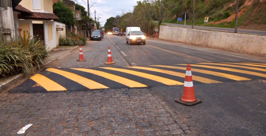 RJ-116: Três novos redutores de velocidade são instalados em Macuco