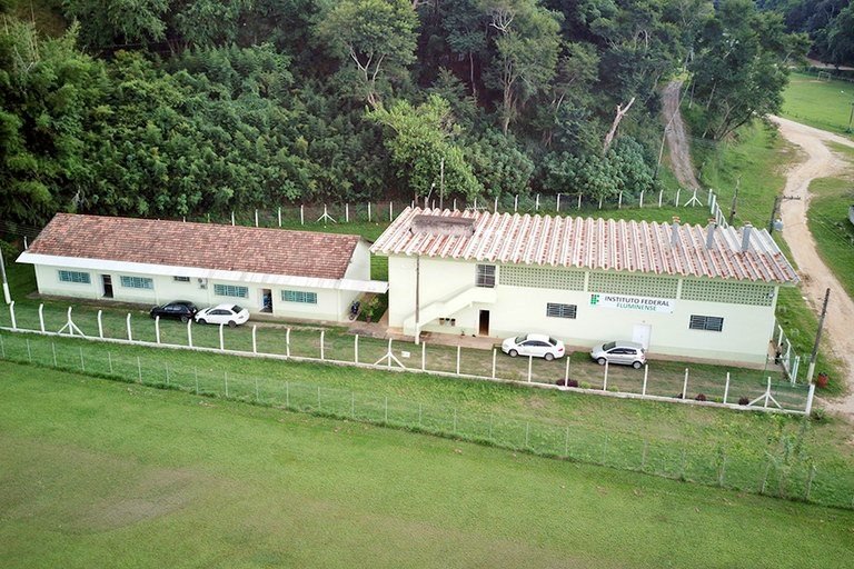 IFF Cordeiro vira Centro de Referência e poderá se transformar em Campus do IFF 2 Ideia é tornar o Centro de Referência de Cordeiro em um futuro Campus do IFF, com muito mais abrangência em cursos e técnicos.