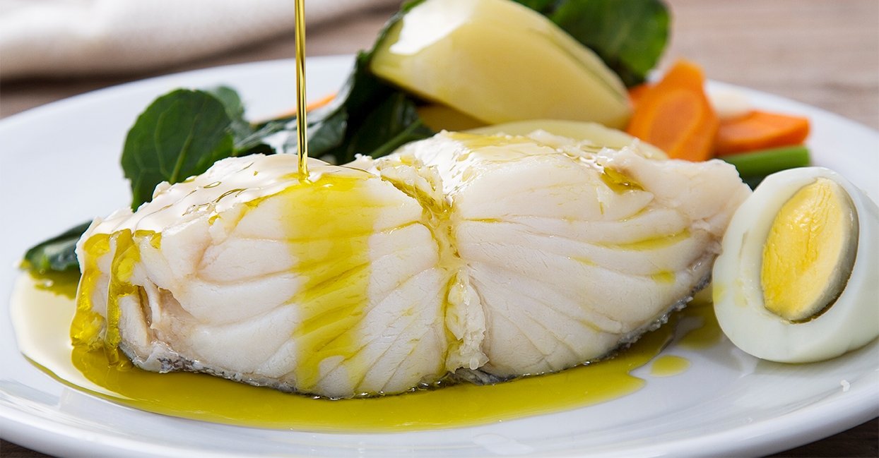 Guloseimas, cardápio e receitas no Brasil Império 2 Um prato de bacalhau nos dias atuais contrasta com receitas do passado. Imagem internet