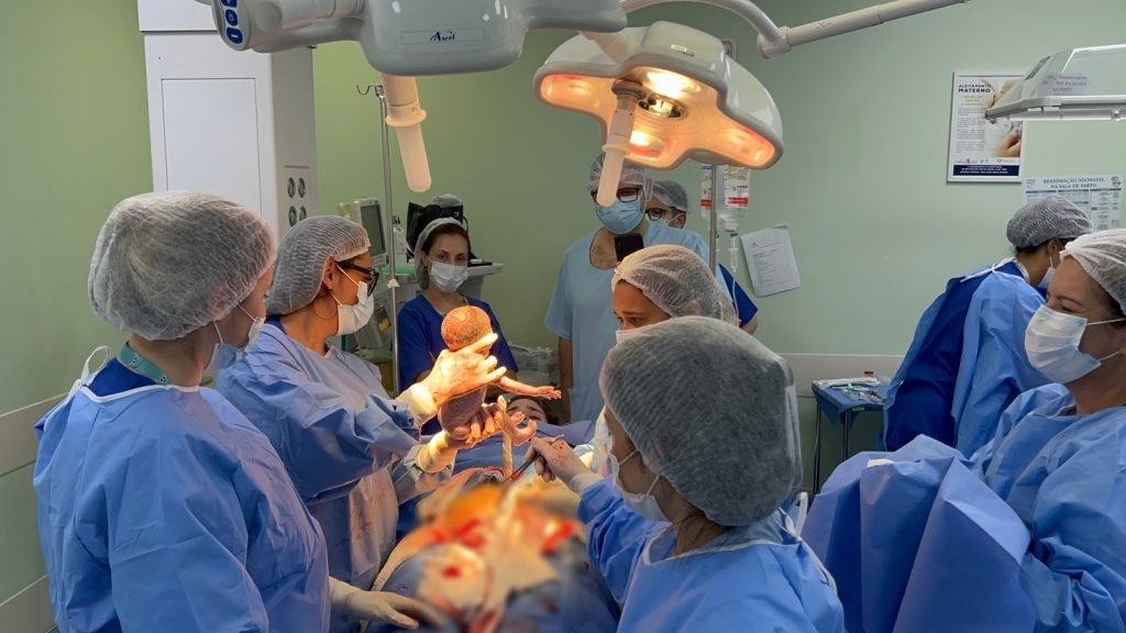Moradora de Macaé dá a luz a quadrigêmeos em Niterói