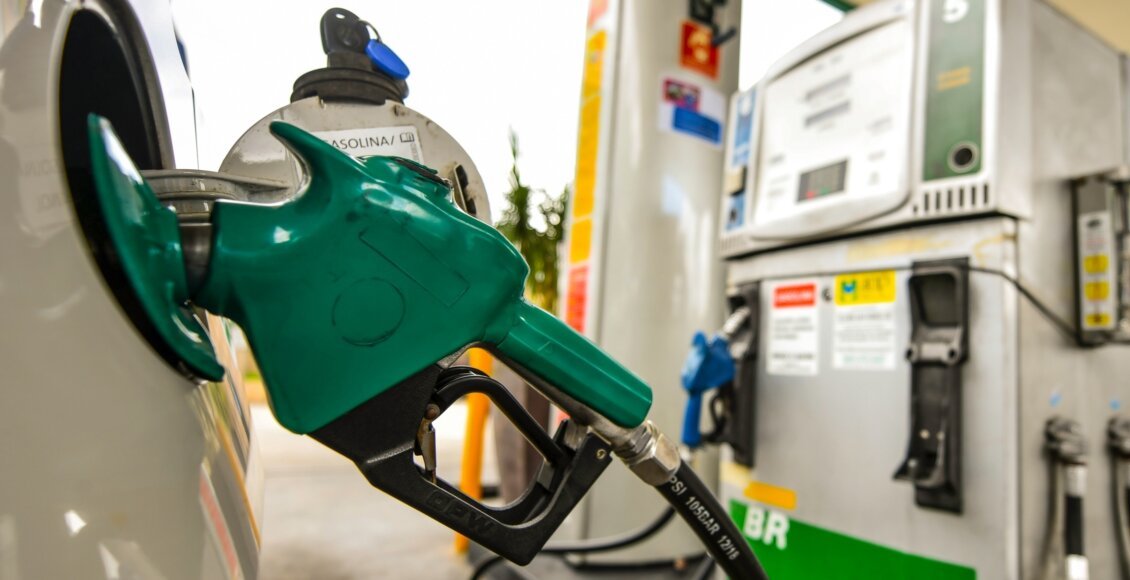 Preço da gasolina pode subir 17% com a volta de impostos sobre combustíveis
