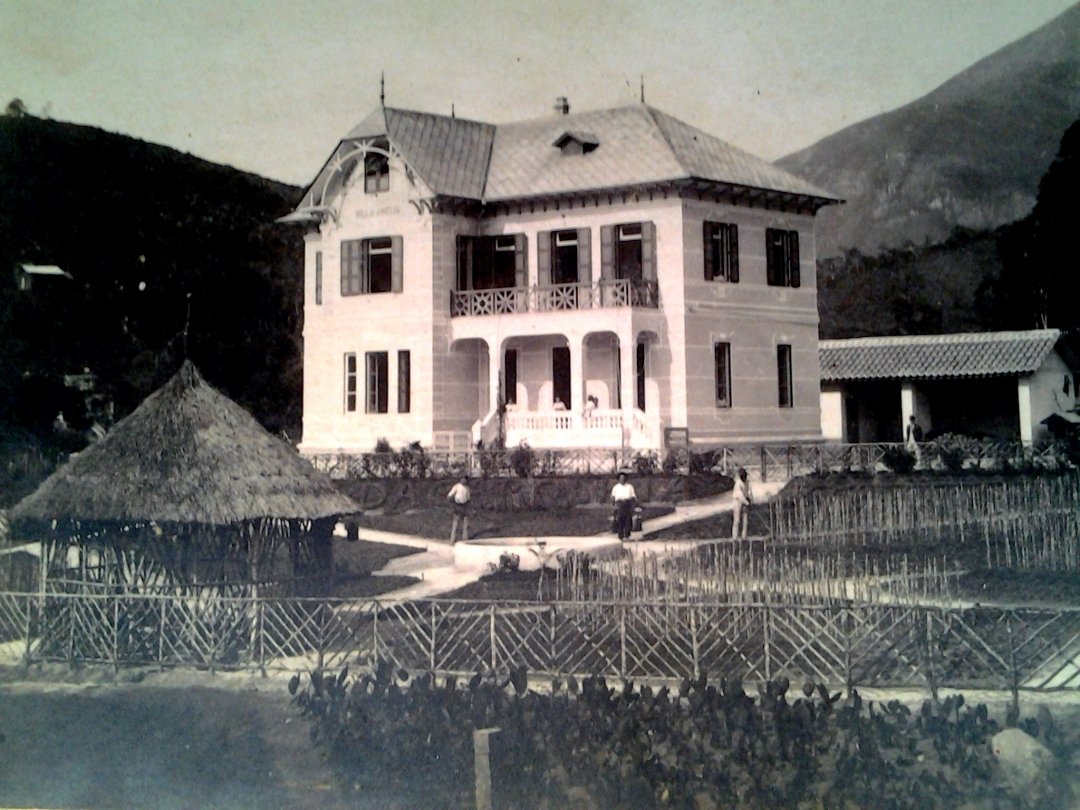 Prefeitura desapropria palacete histórico em Nova Friburgo; entenda a história 4 No planalto da chácara o palacete inaugurado em 18 de maio de 1916. Acervo Áurea Maria Almeida