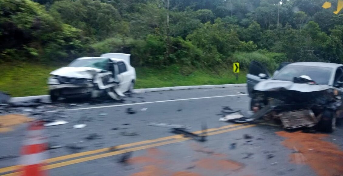 RJ-116: Acidente deixa dois feridos nas proximidades do Mirante da Serra