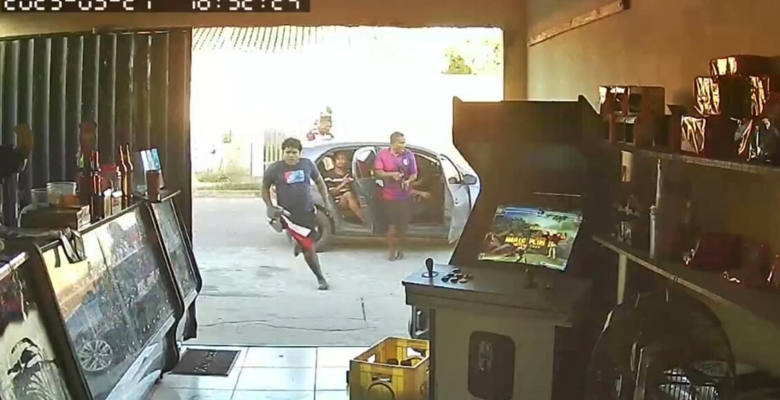Grupo armado atira contra pessoas em bar em Campos