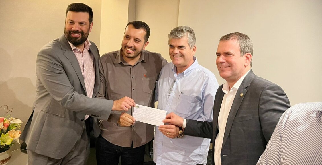 Empresário se filia ao MDB e será possível candidato a prefeito em Cordeiro