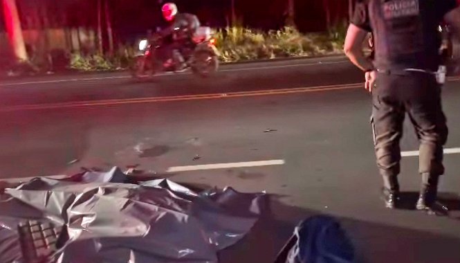 Homem de 44 anos morre em acidente envolvendo moto e caminhão na RJ-130