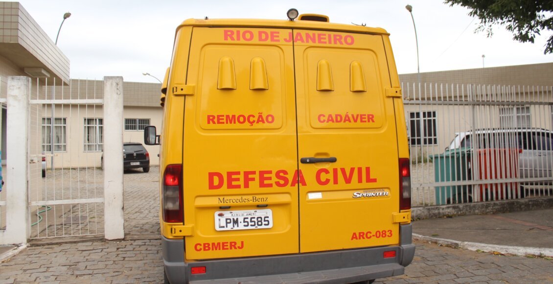 Rabecão do IML. Foto: Silvana Rust / Jornal Terceira Via