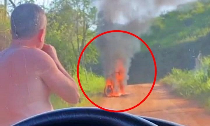 Vídeo: Moto é consumida pelo fogo na zona rural de Santa Maria Madalena