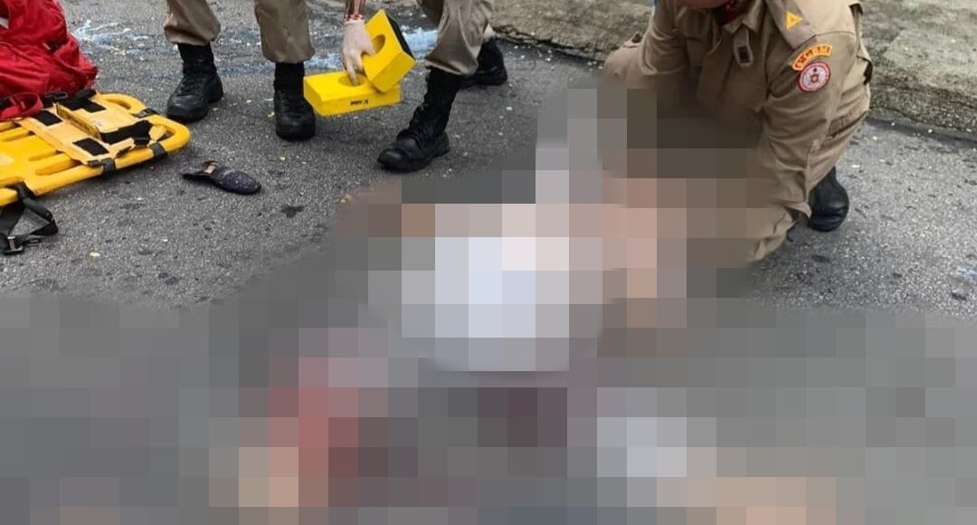 Idosa fica em estado grave após ser atropelada por ônibus em Friburgo