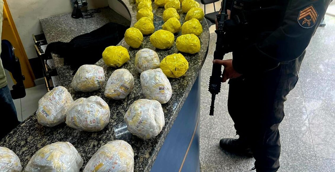 PM apreende grande quantidade de cocaína em Nova Friburgo