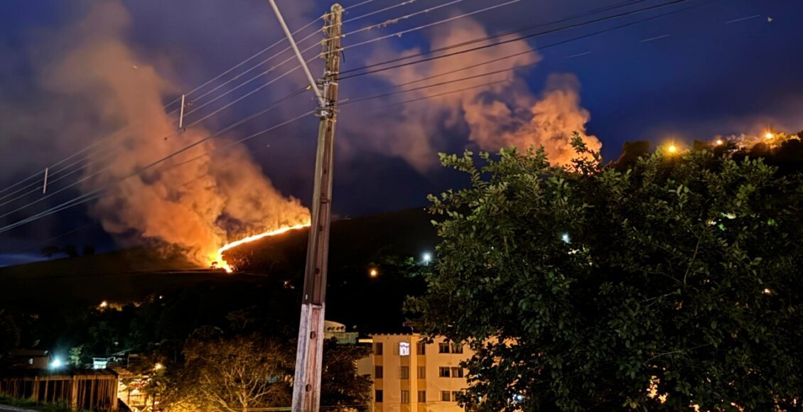 Vídeo: Incêndios atingem áreas de pasto em Cantagalo