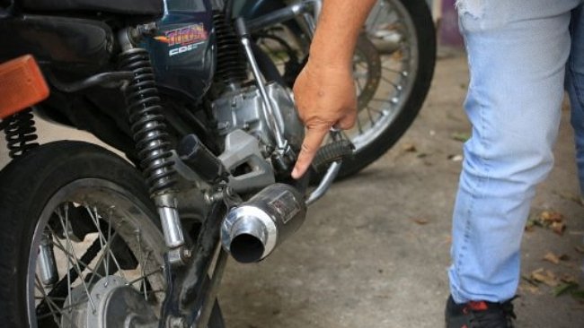 Motos barulhentas incomodam moradores de Cantagalo