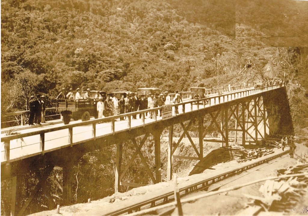 O legado do engenheiro Hans Gaiser no Rio de Janeiro 7 Pode-se ver os trilhos do leito ferroviário. Acervo Gabriel Paulino