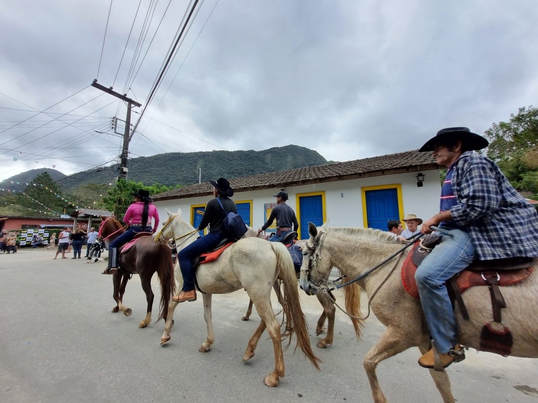 Festa do Inhame em Rio Bonito de Lumiar 4 O vilarejo é encantador, com um casario de aspecto colonial. Acervo pessoal