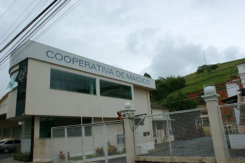 O declínio das cooperativas de Cantagalo e a perda de seu legado industrial 2 464181005 8469152626512173 6871668699970331259 n