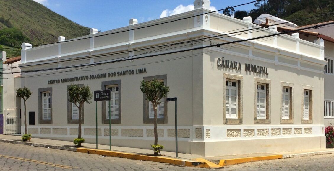 prédio da camara municipal de santa maria madalena