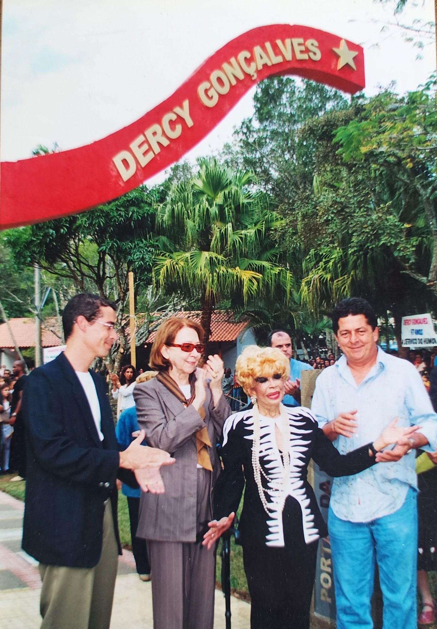 Fernanda Torres quase esteve em Santa Maria Madalena com Dercy Gonçalves 1 473124294 27991769123804856 8308653222319028844 n