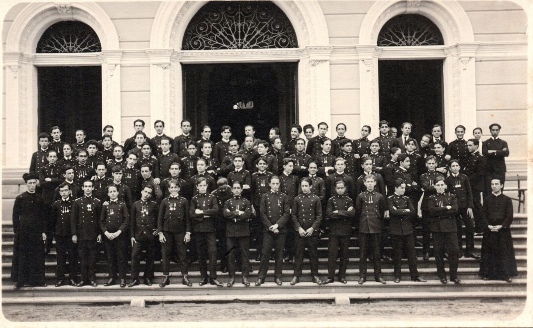 O Colégio Anchieta e a cidade de Nova Friburgo 4 A visita dos pais aos internos movimentava os hoteis da cidade. Acervo Colegio Anchieta