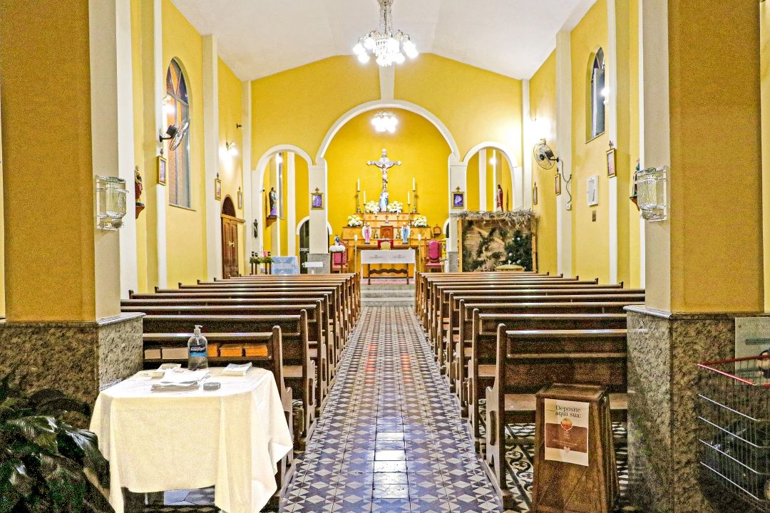 História de Nossa Senhora do Rosário como padroeira de Riograndina 5 Interior da capela N.S.do Rosario. Imagem Carlosmar Lima Camara