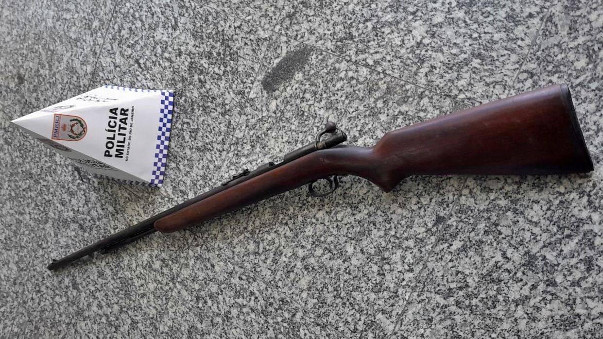 Homem é detido por posse ilegal de arma em Macuco e liberado após fiança 1 arma macuco